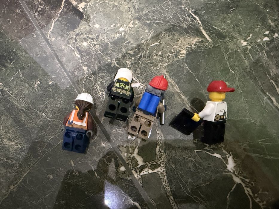 Продаю лего 60216