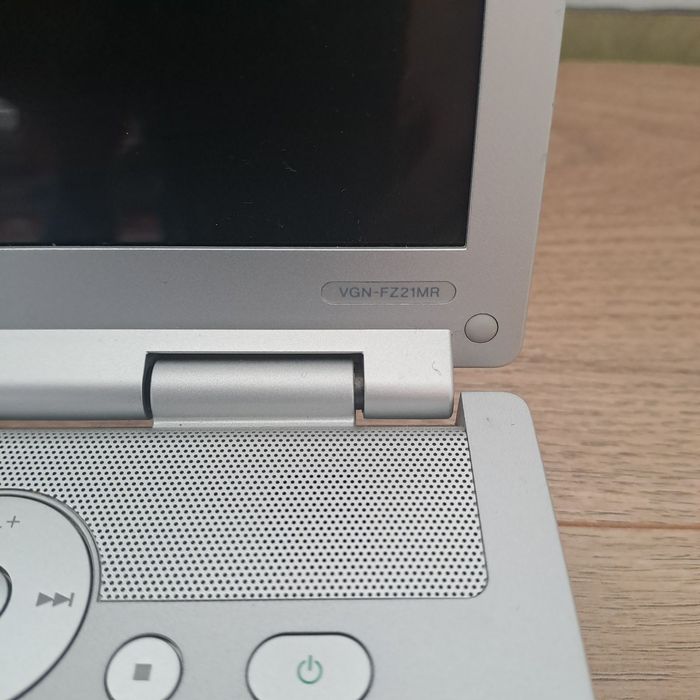 Ноутбук Sony VAIO VGN-FZ21MR  Intel core 2 duo 2.0, ОЗУ 3gb, hdd 160gb