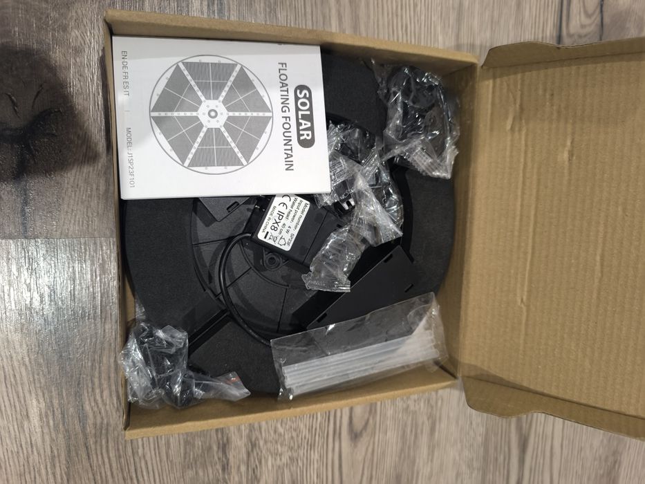 Fontanna solarna plywajaca pompa ogrodowa