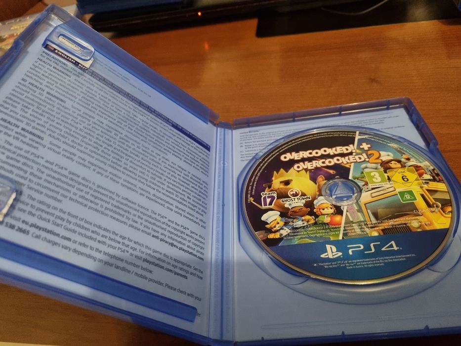 Jogo ps4 overcooked + overcooked 2