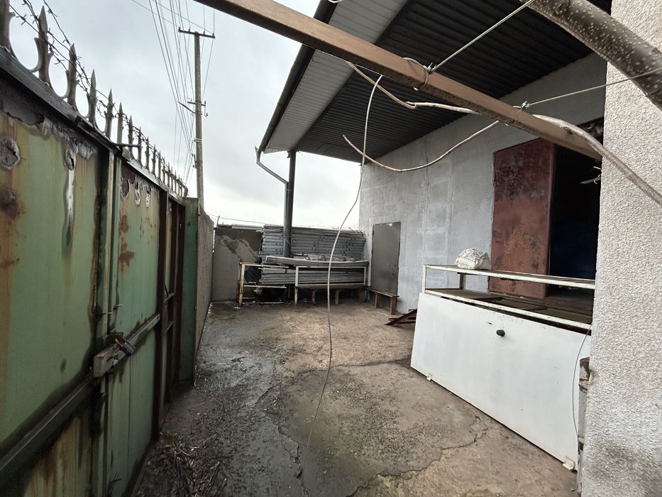 Отдельно стоящее здание! Универсальное! Ц.-Г. район., ул.Саянская!