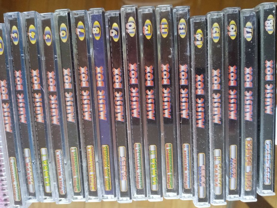 17 CD' s Music Box, Músicas anos sessenta, coleção Jornal de Notícias