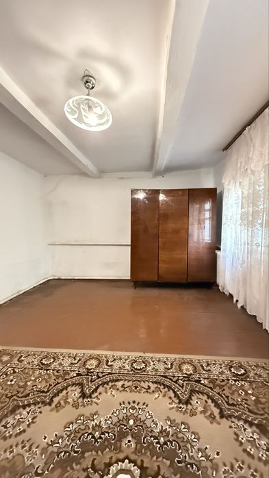Будинок з ділянкою в Титусівці