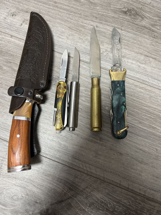 Продам коллекцию  ножей