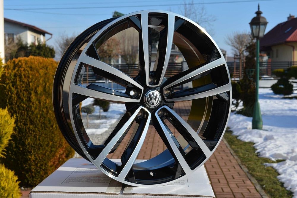 Felgi 19" 8J ET45 Volkswagen Golf Passat CC T-Rock ID Nowe #512