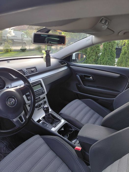 Volkswagen Passat 2012 2.0 l disel