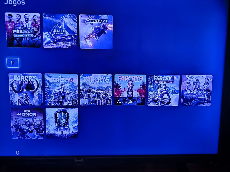 Xbox One S Premium Pack: 92 Jogos + Razer Kishi