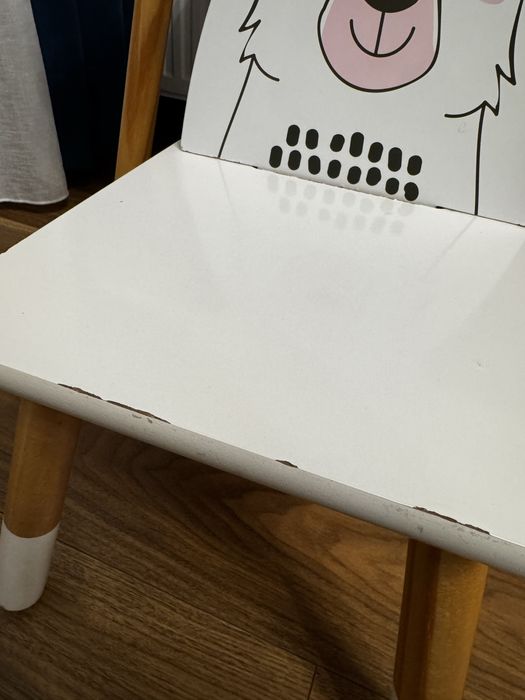 Stolik dziecięcy drewniany + 2 krzesełka