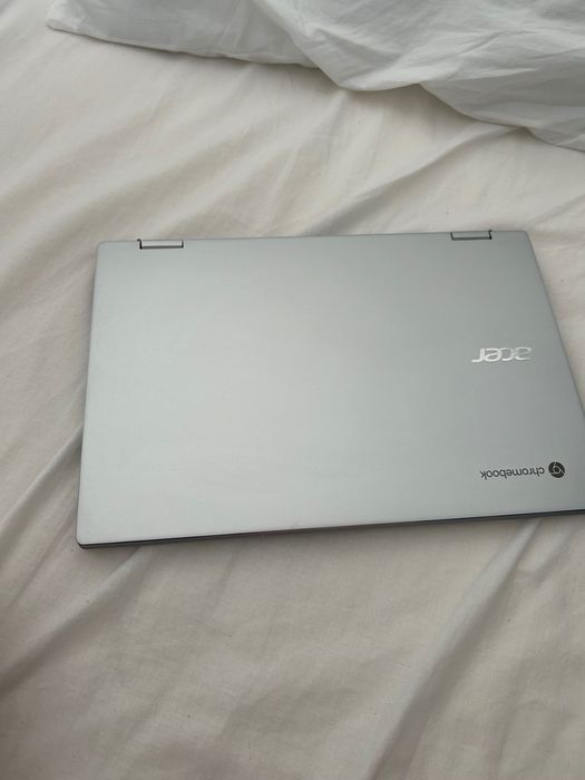 Chromebook (No signs of use)64738748302594122