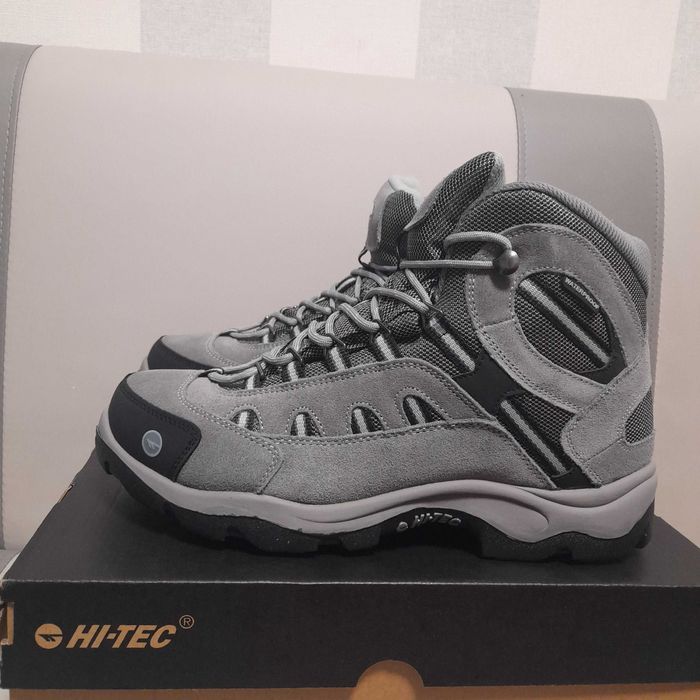 Теплі ботинки, черевики, кроссовки, кросівки HI-TEC us10/eur42. Нові