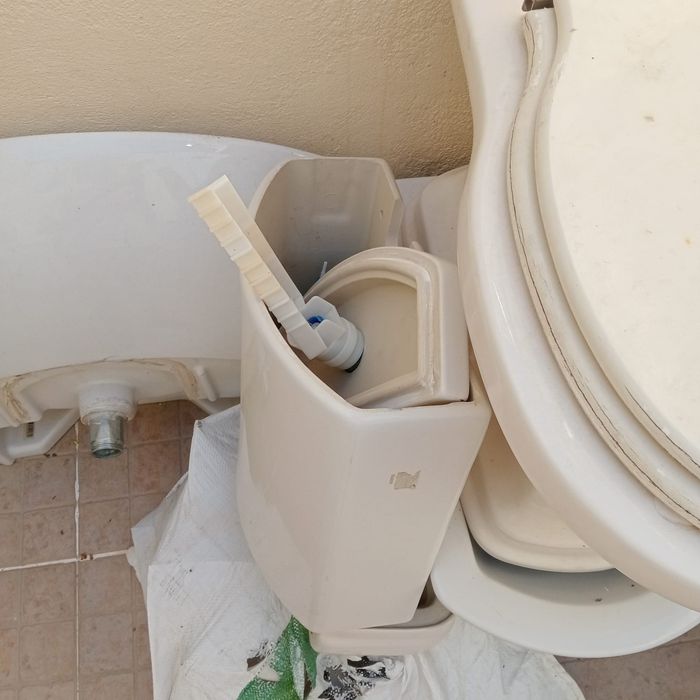 Lavatório e autoclismo