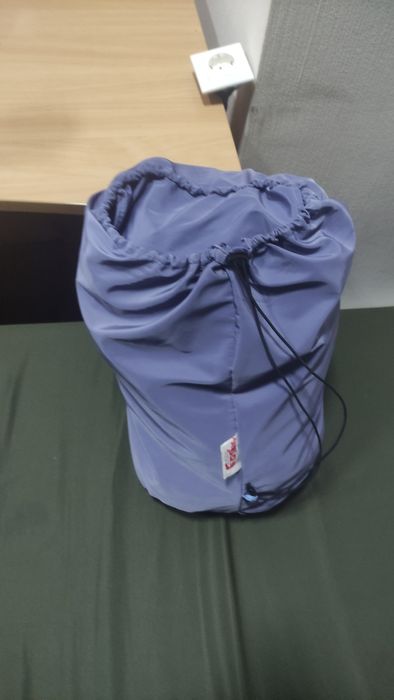 Спальный  мешок в чехле.