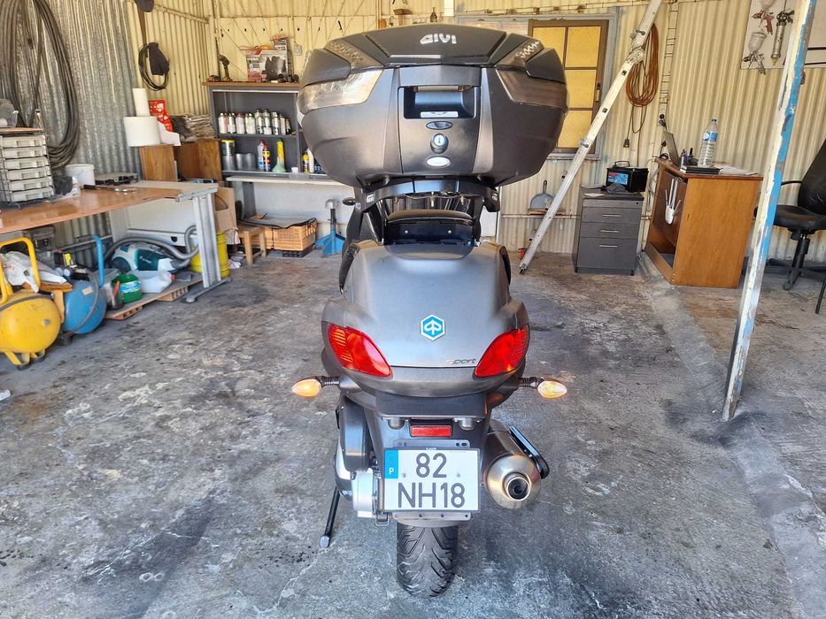 Piaggio MP3 500 LT. Exclusive em Ótimo estado geral de Novembro de 2012