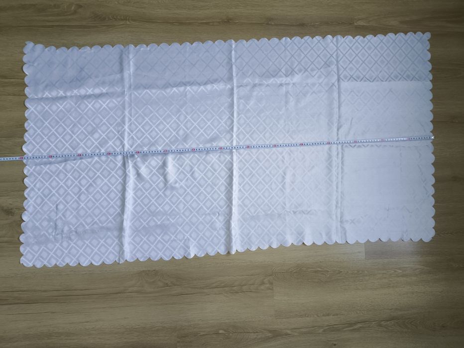 Biała serweta, bieżnik 150 cm x 80 cm