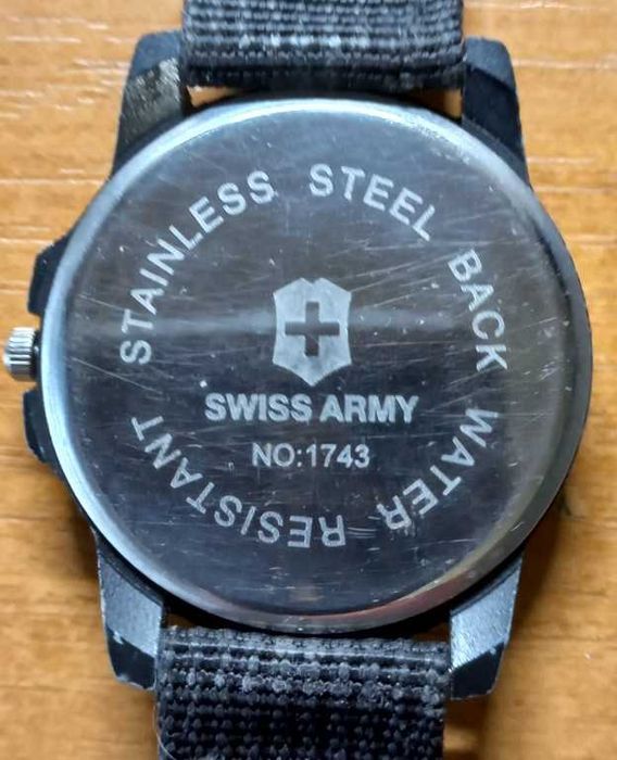 Часы наручные Swiss Army, No 1743