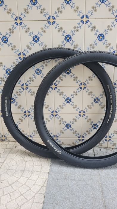 Pneus Continental Race King 2.2 (Par) + Câmaras de Ar - Estado Impecável!