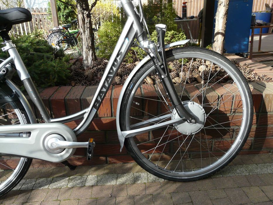 Rower elektryczny BATAVUS Monaco E-go7,28"/48,Manetka,36V-wzorowy