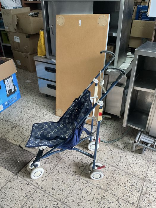 Cadeira de bebé para refeiçao