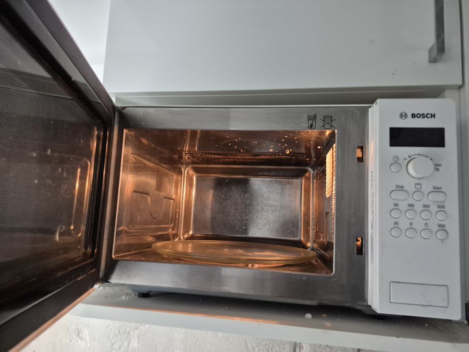 Мікрохвильова Bosch