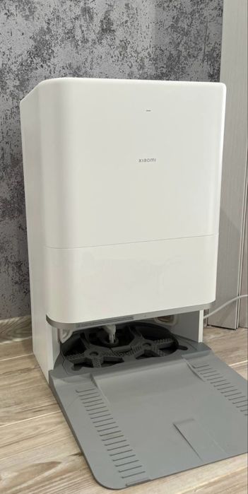 Робот-пилосос Xiaomi Robot Vacuum 5 Pro з базою самоочистки