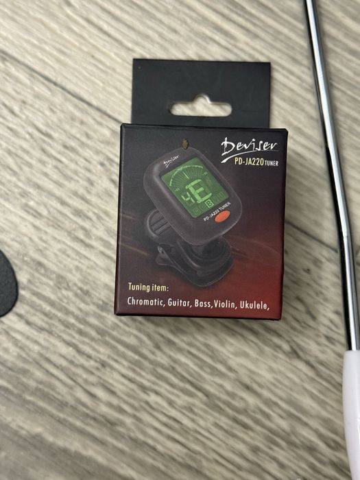 Електрогітара Deviser