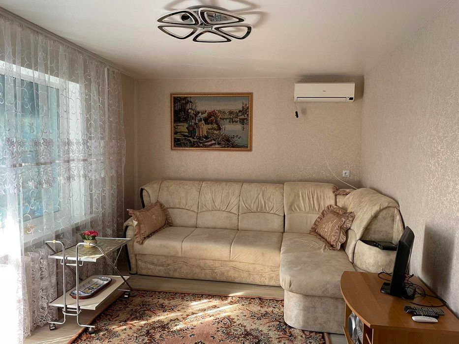 Продам велику 1-кімнатну квартиру Малий ринок