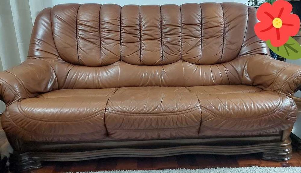 Sofá de 3 lugares, em pele