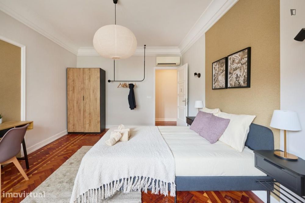 Quarto - localizado em Picoas Lisbon