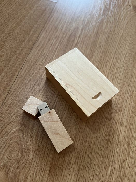 Pen drive 8gb madeira em caixa nova