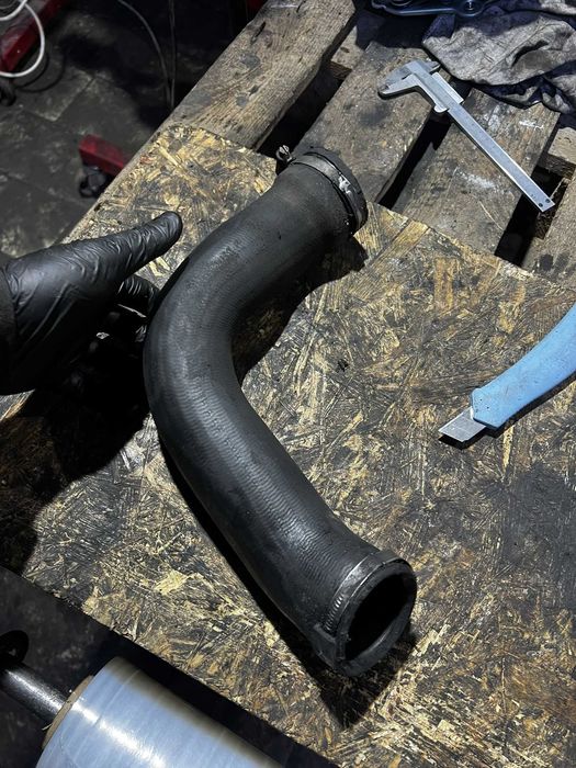 Патрубок інтеркулера Mercedes Vito 639 (6395281782)