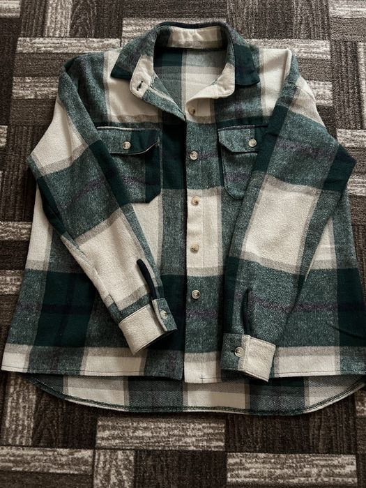 Жіноча сорочка в клітинку