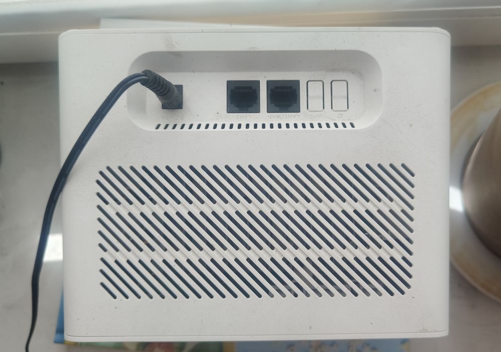TCL Linkhub 5G CPE HH512LM