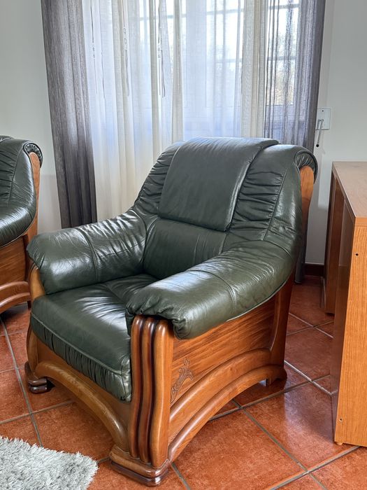 Sofá c/ dois cadeirões