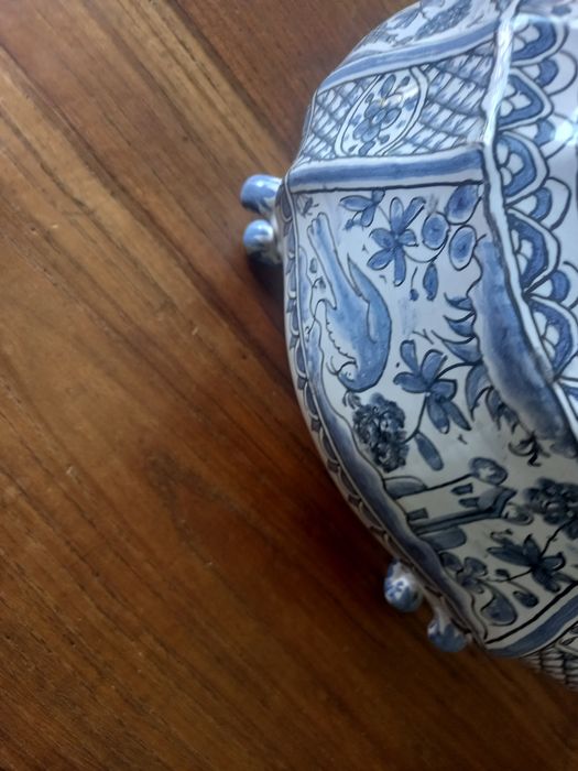 Terrina em porcelana