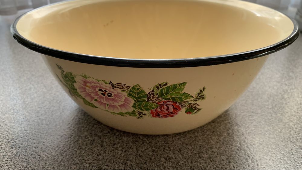 Емальований  посуд