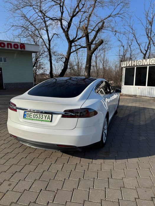Аренда Tesla model S