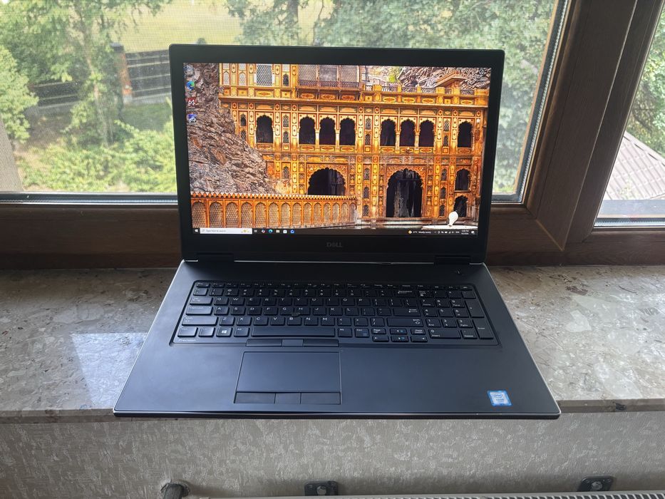Ноутбук Dell Precision 7730 Xeon E-2186m 8gb Ram 256gb ssd 17.3” FHD
