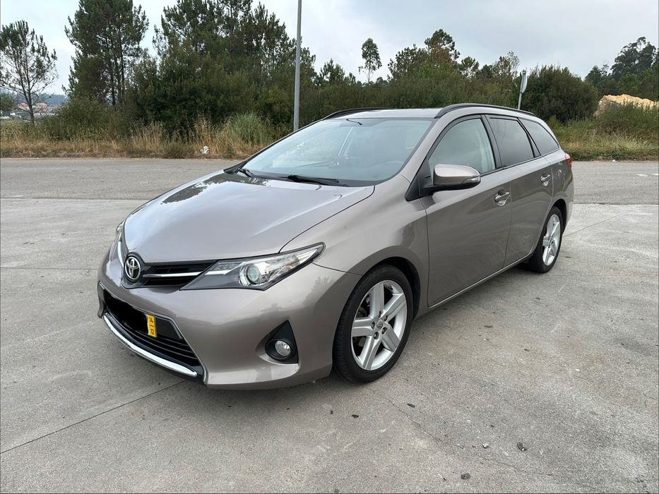 Toyota Auris Touring Sports 1.4 D-4D Com+P.Sport