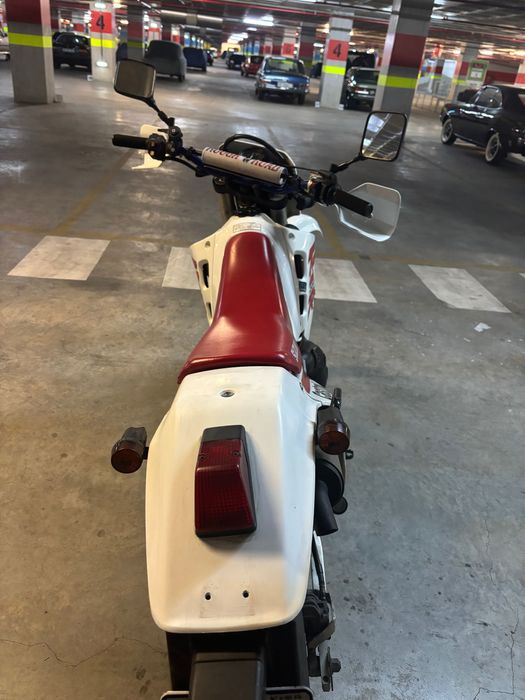 Suzuki ts 200 R nunca restaurada legalizada com matricula da epoca