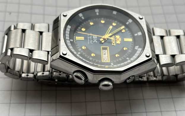 Продам часы Orient оригинал механика автоподзавод ! Япония