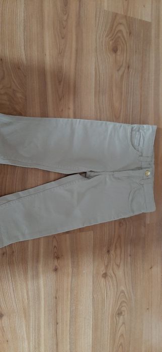 Beżowe  jeansy na lato 3/4