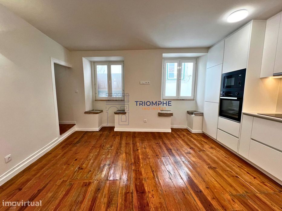 Apartamento T2 Duplex Renovado - Alfama — Santa Maria Maior, Lisboa