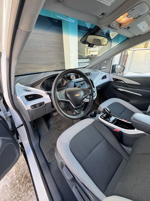 Електромобіль авто в оренду Chevrolet Bolt LT 60 квт 2017р