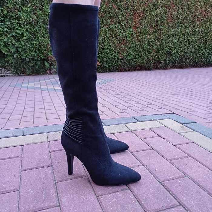 Czarne kozaki BCBG Eneration USA