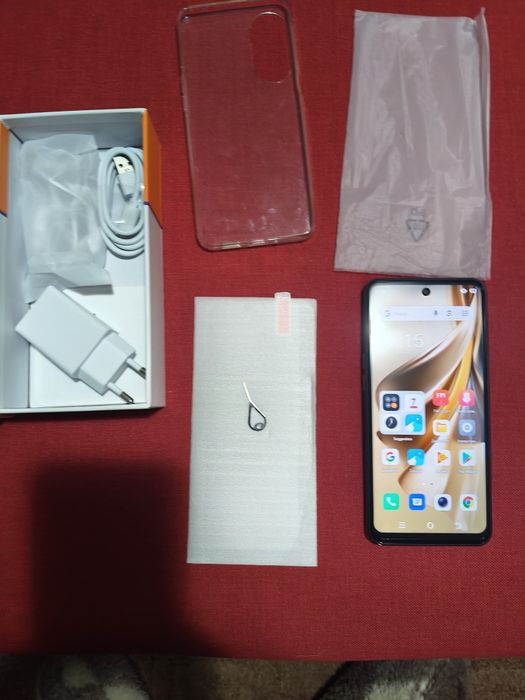 Смартфон Reno 10 Pro+