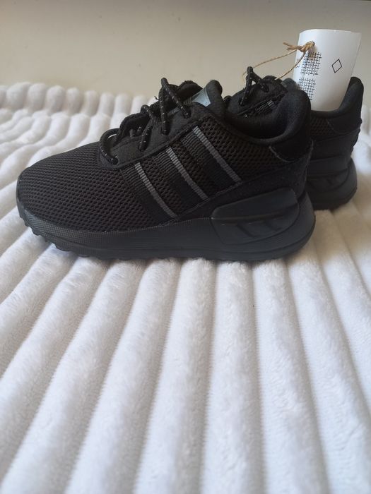 Кросівки дитячі Adidas 22р
