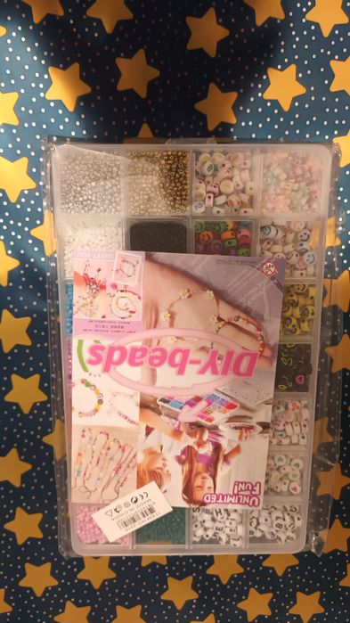 Zestaw koralików do robienia bransoletek 9000 sztuk