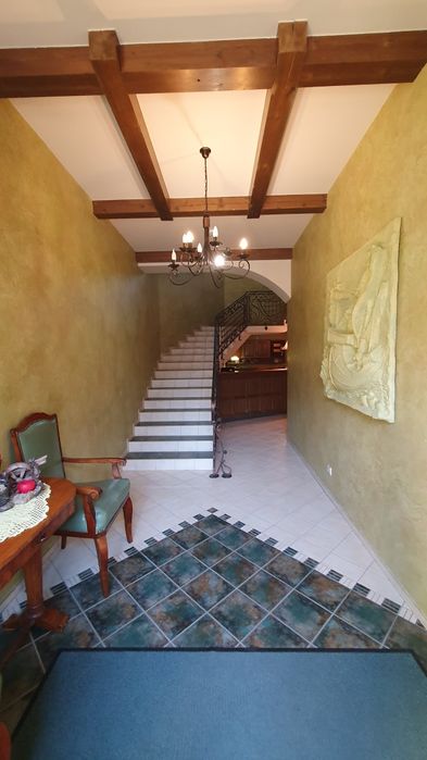 ПРОДАЖ ГОТЕЛЬНОГО КОМПЛЕКСА "Летючий Голандець" в м. Ужгород [діючий]