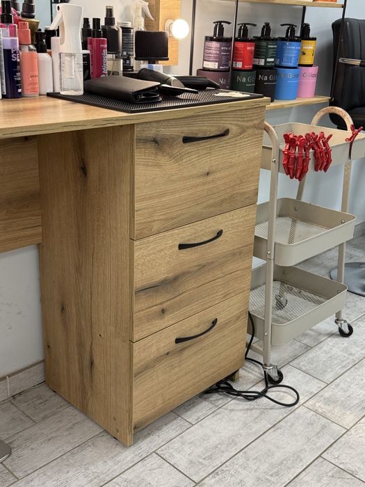 Перукарський стіл. Стіл для перукаря