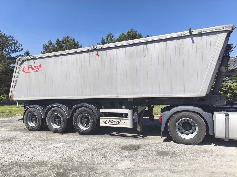 Naczepa Fliegl 35 m osie tarczowe